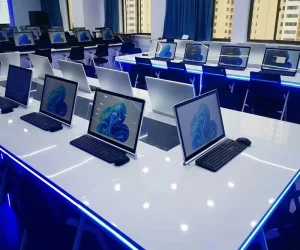 غرف اجتماعات || Meeting rooms