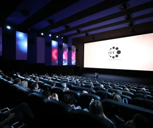 شاشات المسارح || Theater Screens